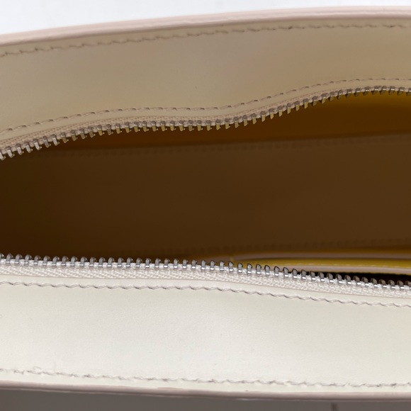 🔴SOLD🔴 BURBERRY Medium TB Monogram Leather Shoulder Bag- Warm Vanilla - Picture 15 of 15